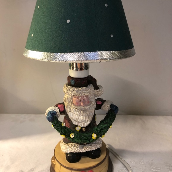 Christmas Santa Lamp works Well - Picture 8 of 12